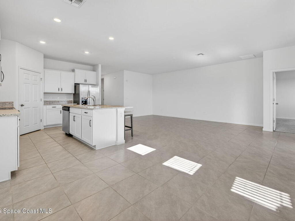 830 Remington Green Drive, Palm Bay, FL 32909