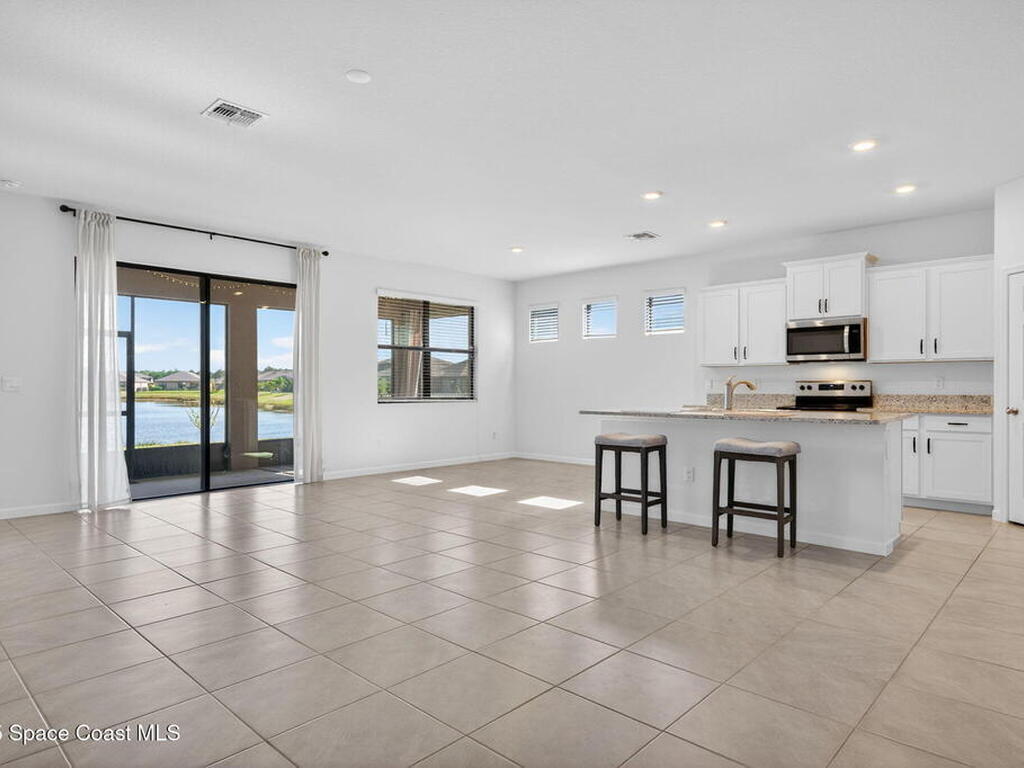 830 Remington Green Drive, Palm Bay, FL 32909