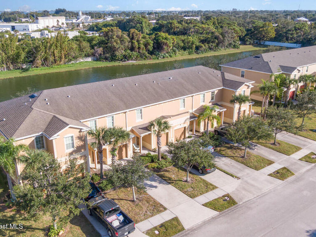 2705 Revolution Street, Melbourne, FL 32935