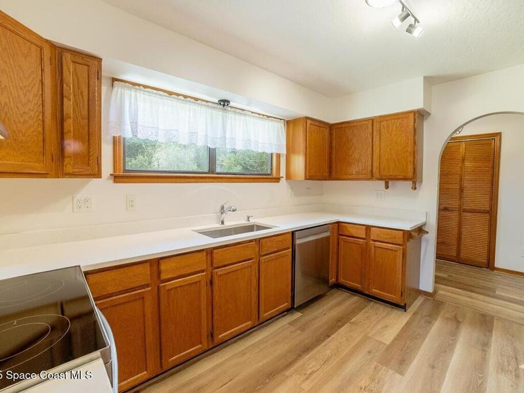 3772 E R Smyth Drive, Mims, FL 32754