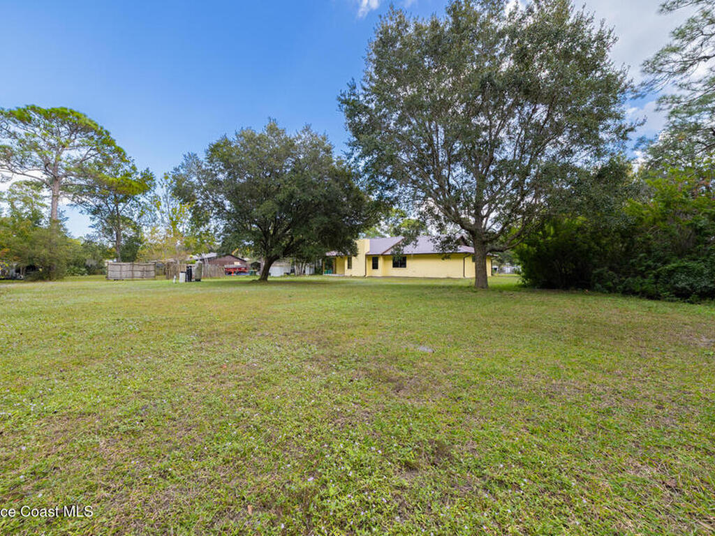 3772 E R Smyth Drive, Mims, FL 32754