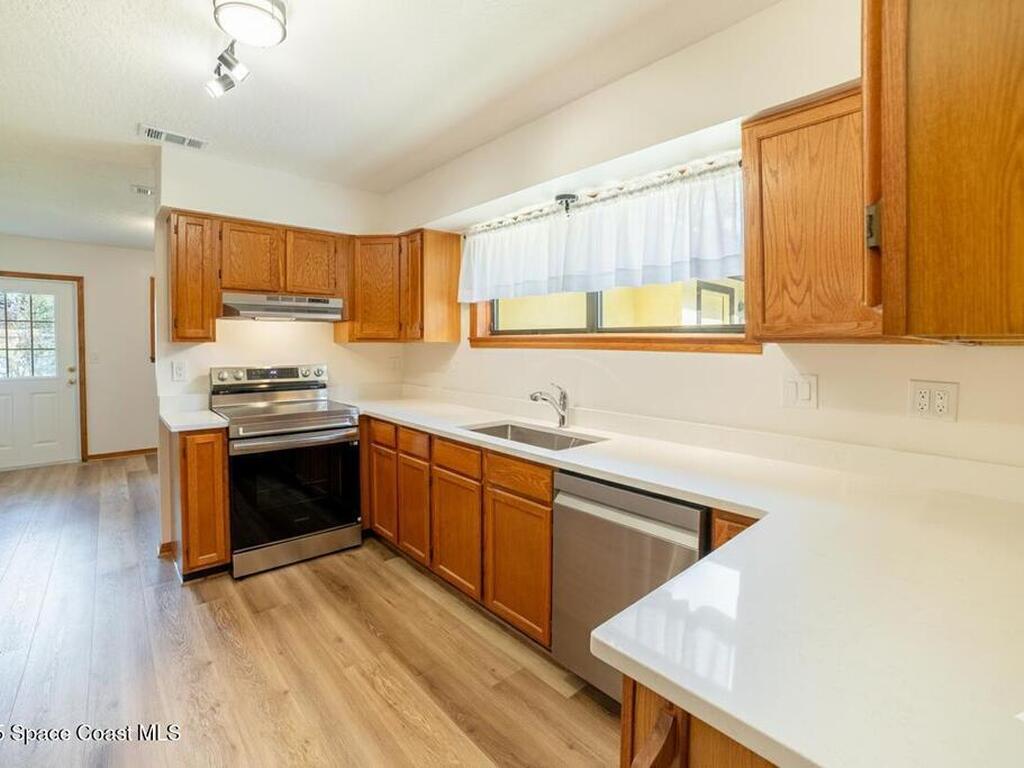 3772 E R Smyth Drive, Mims, FL 32754