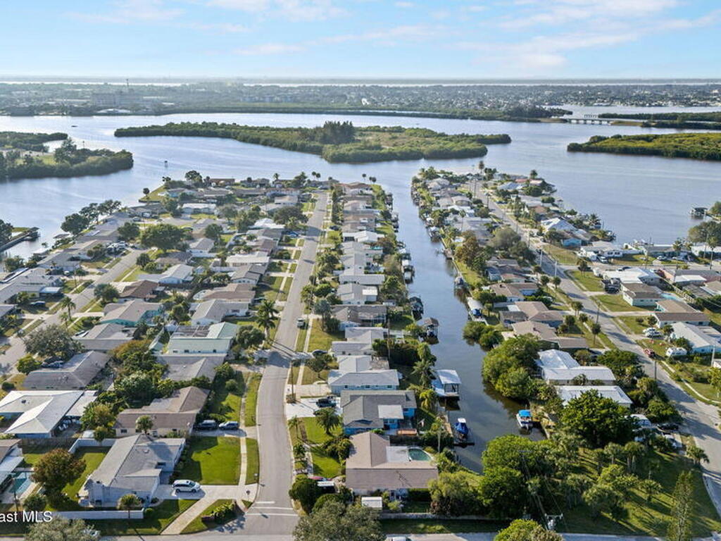 1390 Island Drive, Merritt Island, FL 32952