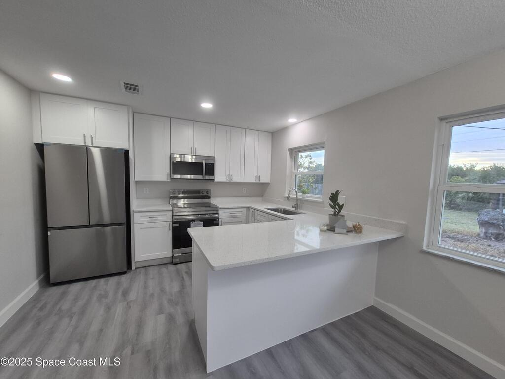 980 Bacon Circle, Palm Bay, FL 32905