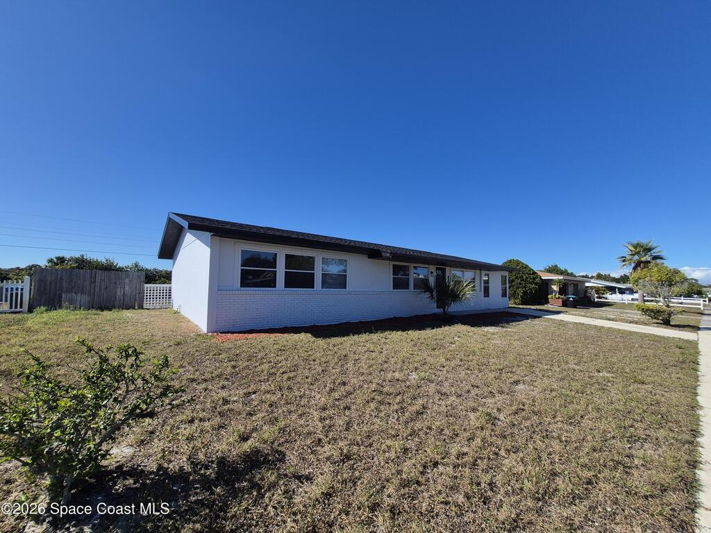 980 Bacon Circle, Palm Bay, FL 32905