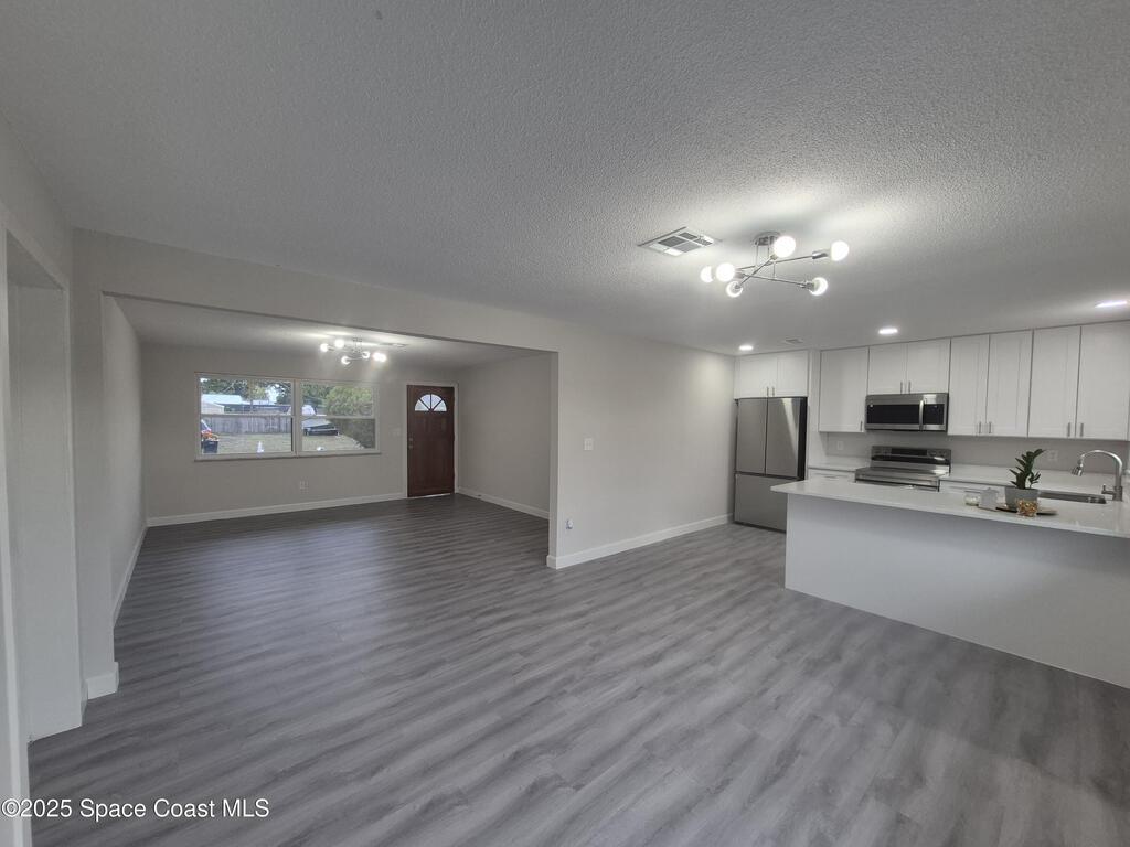 980 Bacon Circle, Palm Bay, FL 32905