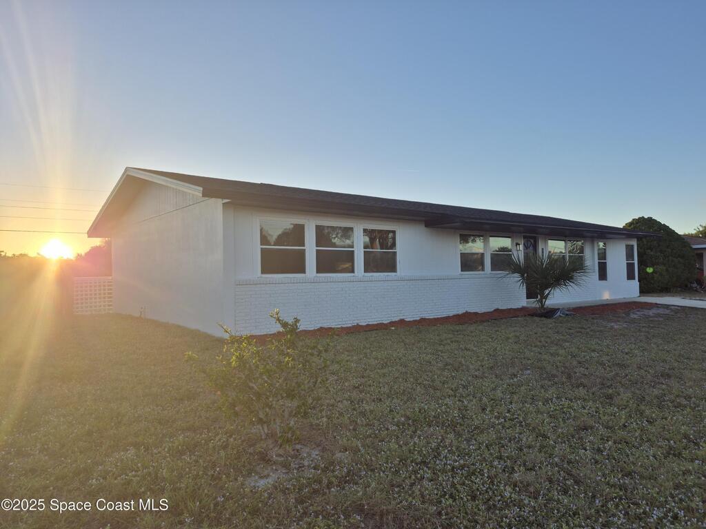 980 Bacon Circle, Palm Bay, FL 32905
