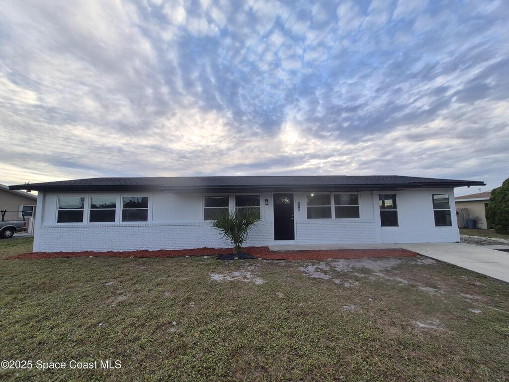 980 Bacon Circle, Palm Bay, FL 32905