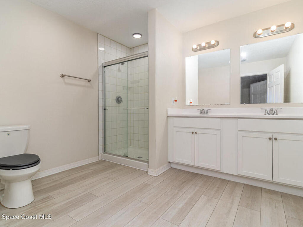 5651 Travis Street, Mims, FL 32754