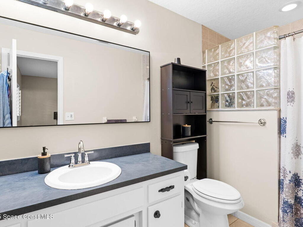 999 Emerald Road, Palm Bay, FL 32909