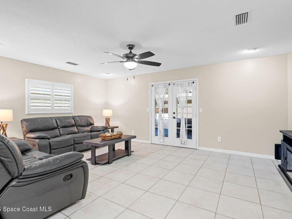 999 Emerald Road, Palm Bay, FL 32909