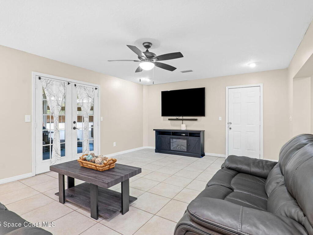 999 Emerald Road, Palm Bay, FL 32909