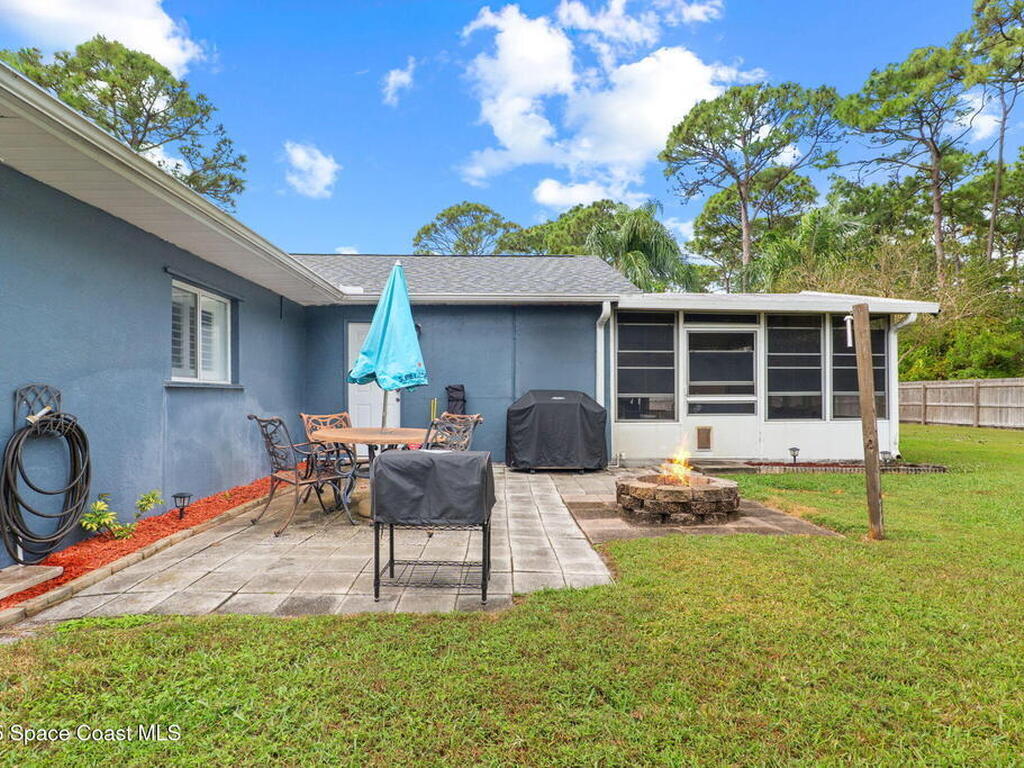 999 Emerald Road, Palm Bay, FL 32909