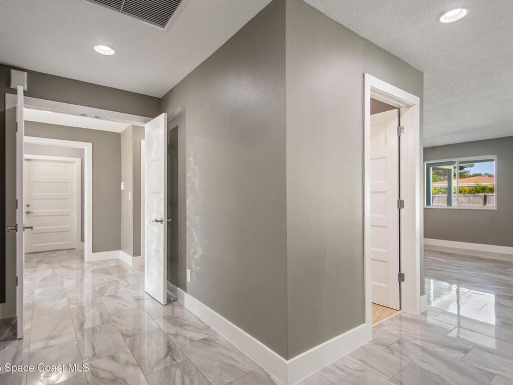 336 Wayne Avenue, Indialantic, FL 32903