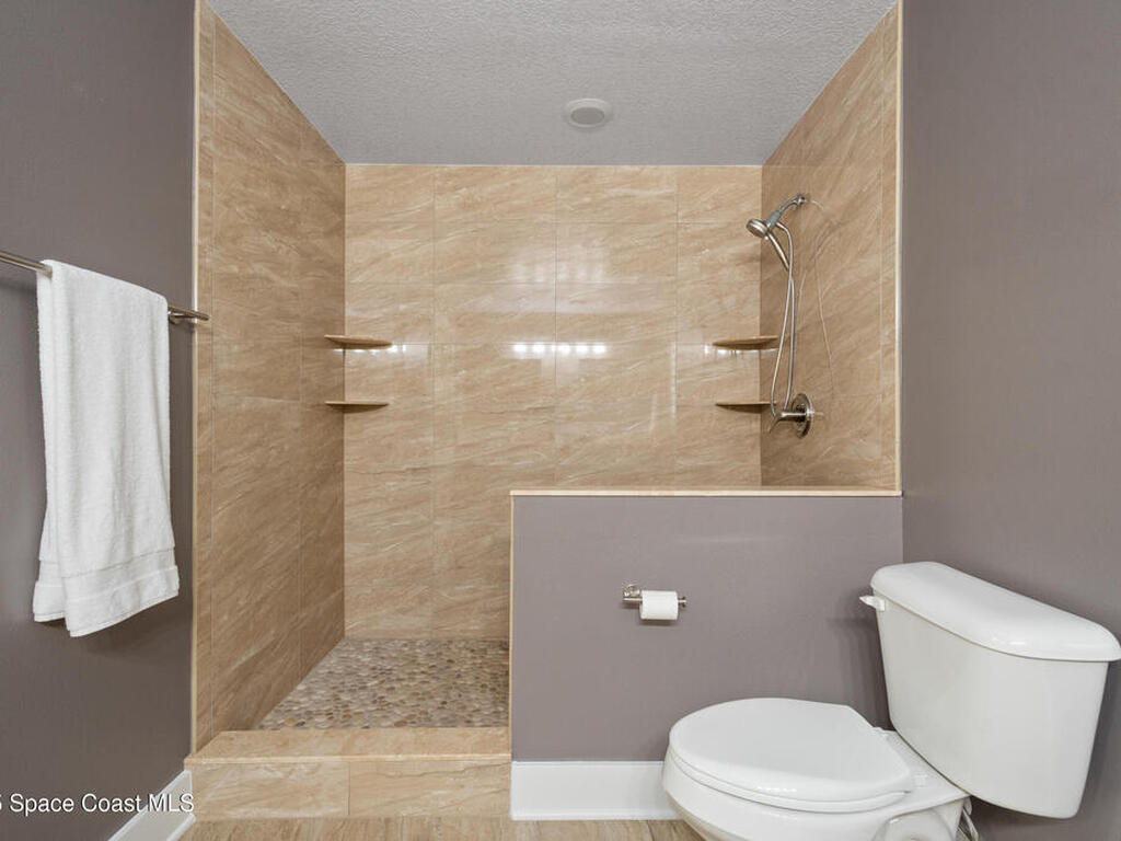 336 Wayne Avenue, Indialantic, FL 32903