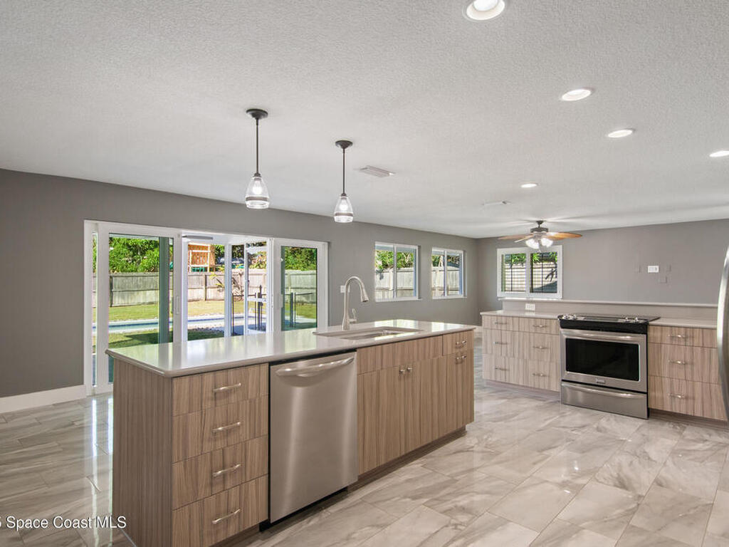 336 Wayne Avenue, Indialantic, FL 32903