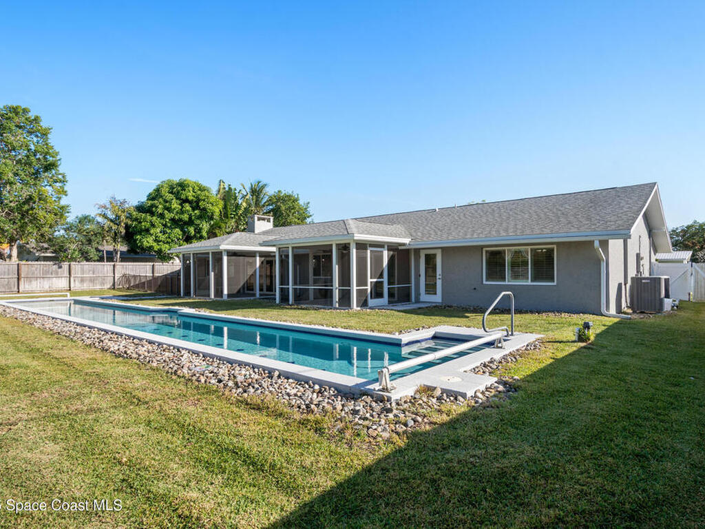 336 Wayne Avenue, Indialantic, FL 32903