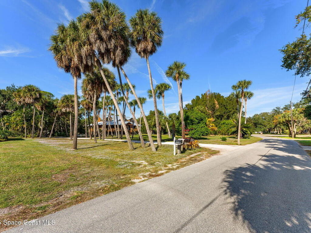 Crooked Mile Road, Merritt Island, FL 32952