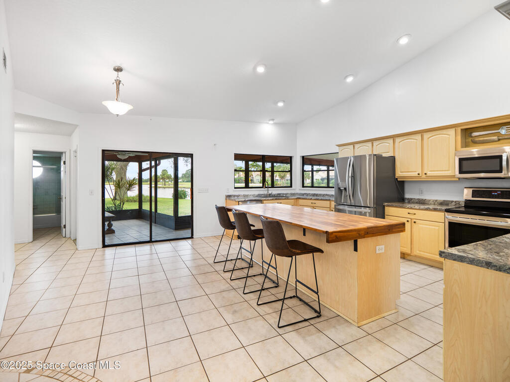 800 Spanish Wells Drive, Melbourne, FL 32940