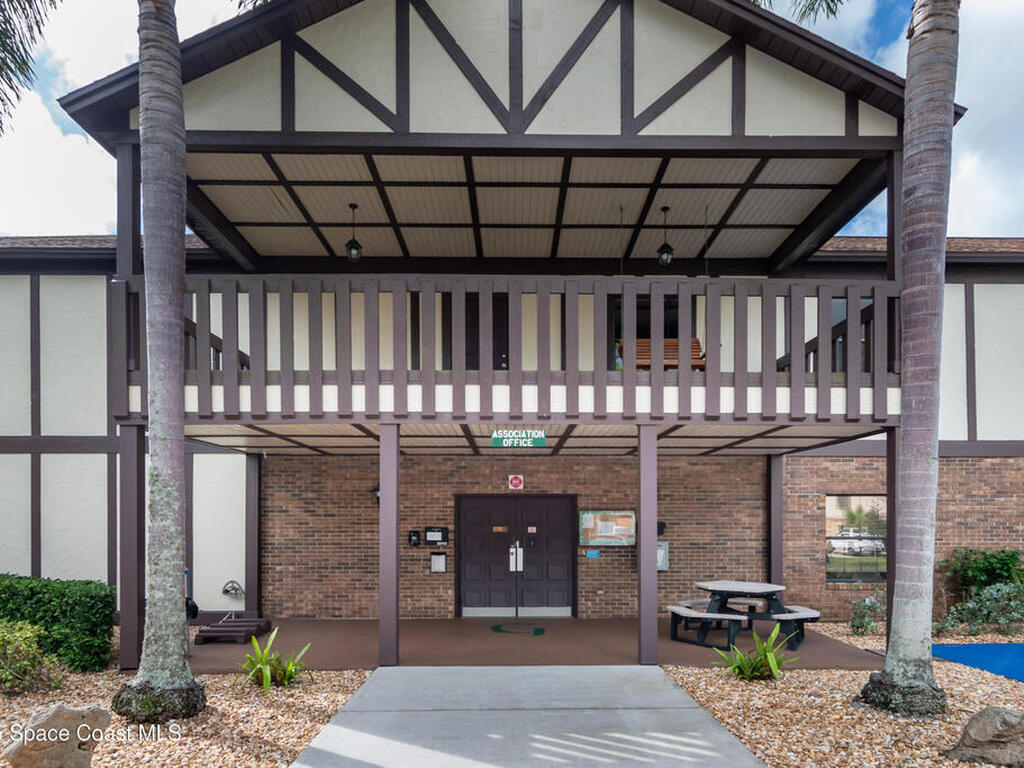 9012 Brighton Court, West Melbourne, FL 32904