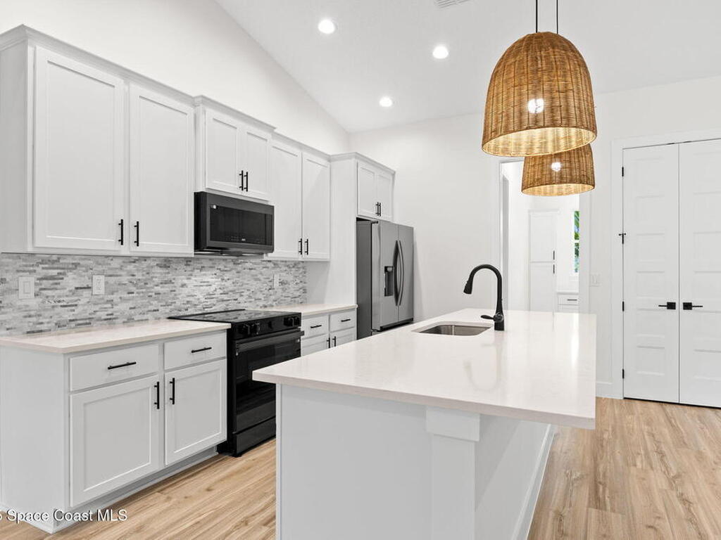 3042 Gabrysh Avenue, Palm Bay, FL 32909