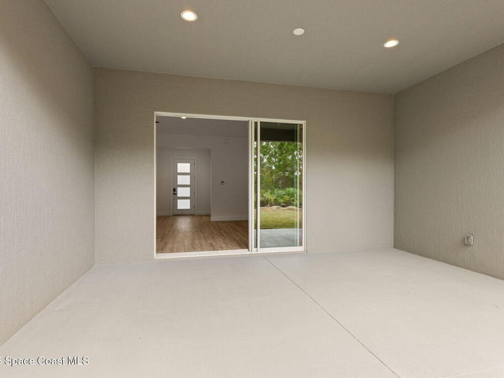 3042 Gabrysh Avenue, Palm Bay, FL 32909