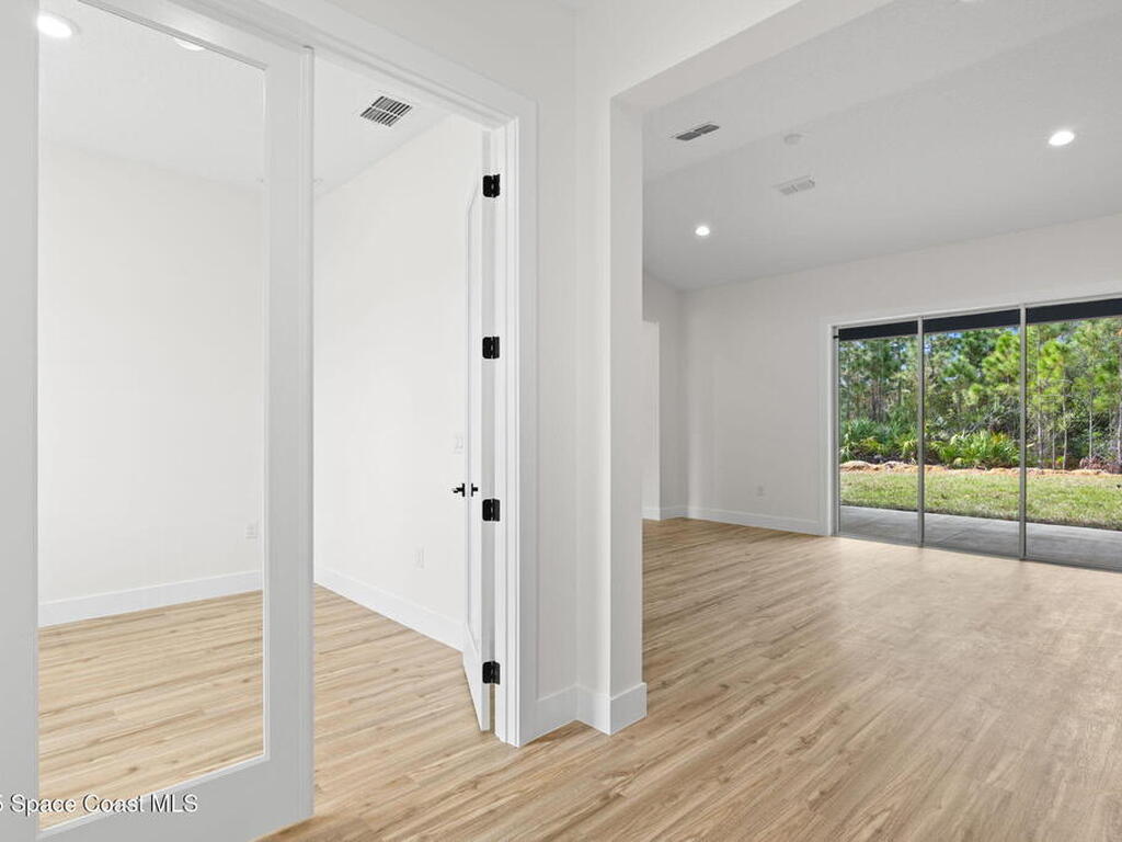 3042 Gabrysh Avenue, Palm Bay, FL 32909