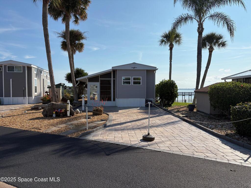847 Pier Lane, Melbourne Beach, FL 32951
