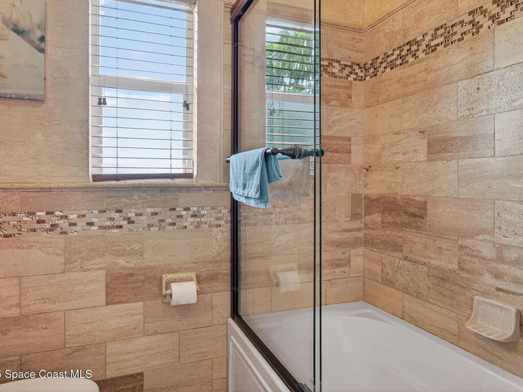 104 Roosevelt Avenue, Cocoa Beach, FL 32931