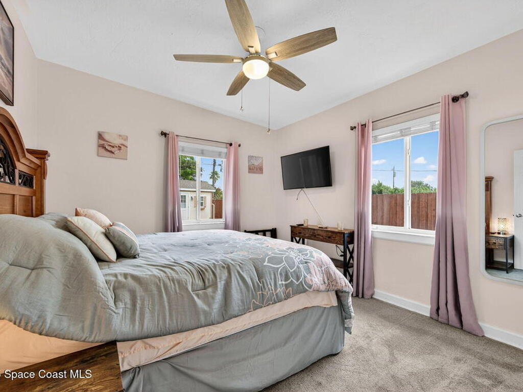 104 Roosevelt Avenue, Cocoa Beach, FL 32931