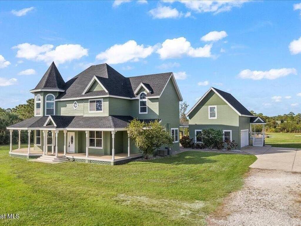 3190 Leghorn Road, Malabar, FL 32950