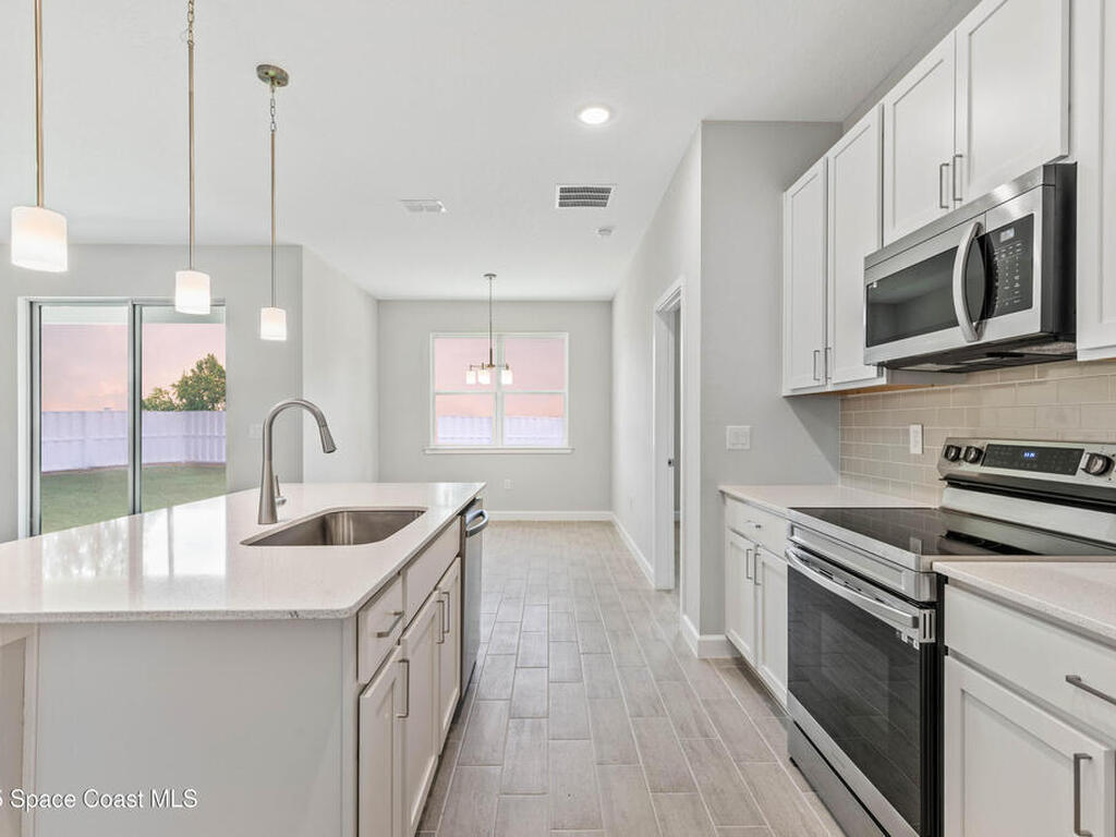 1328 Washburn Street, Palm Bay, FL 32909