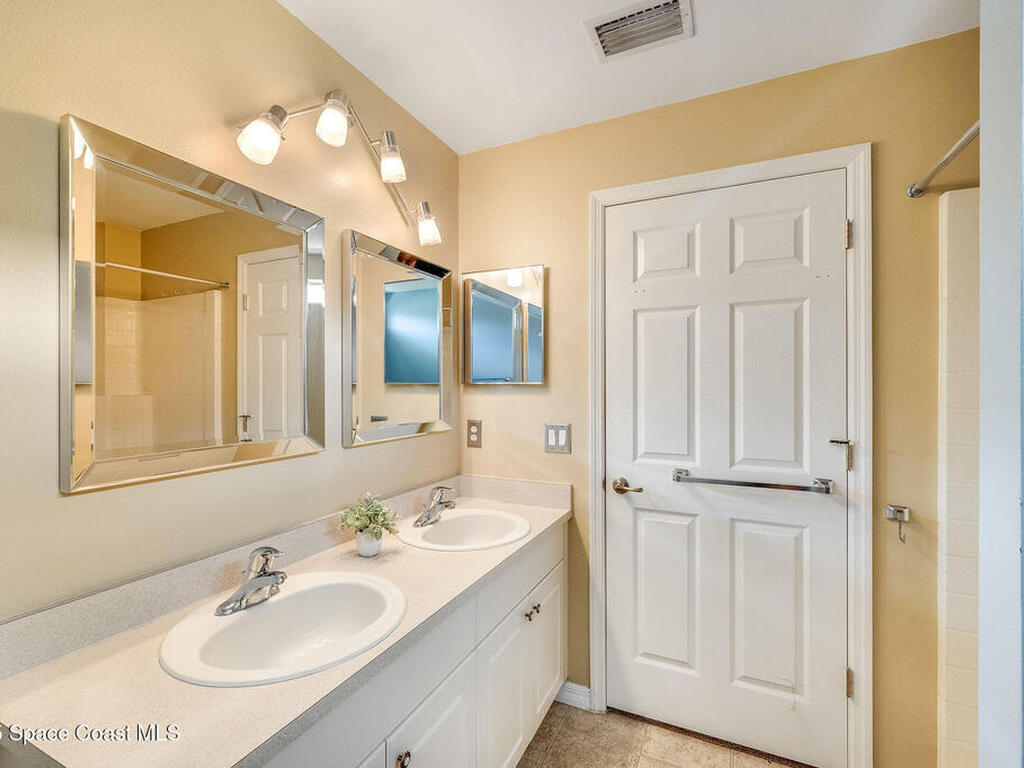 735 Crestline Lane, Palm Bay, FL 32907