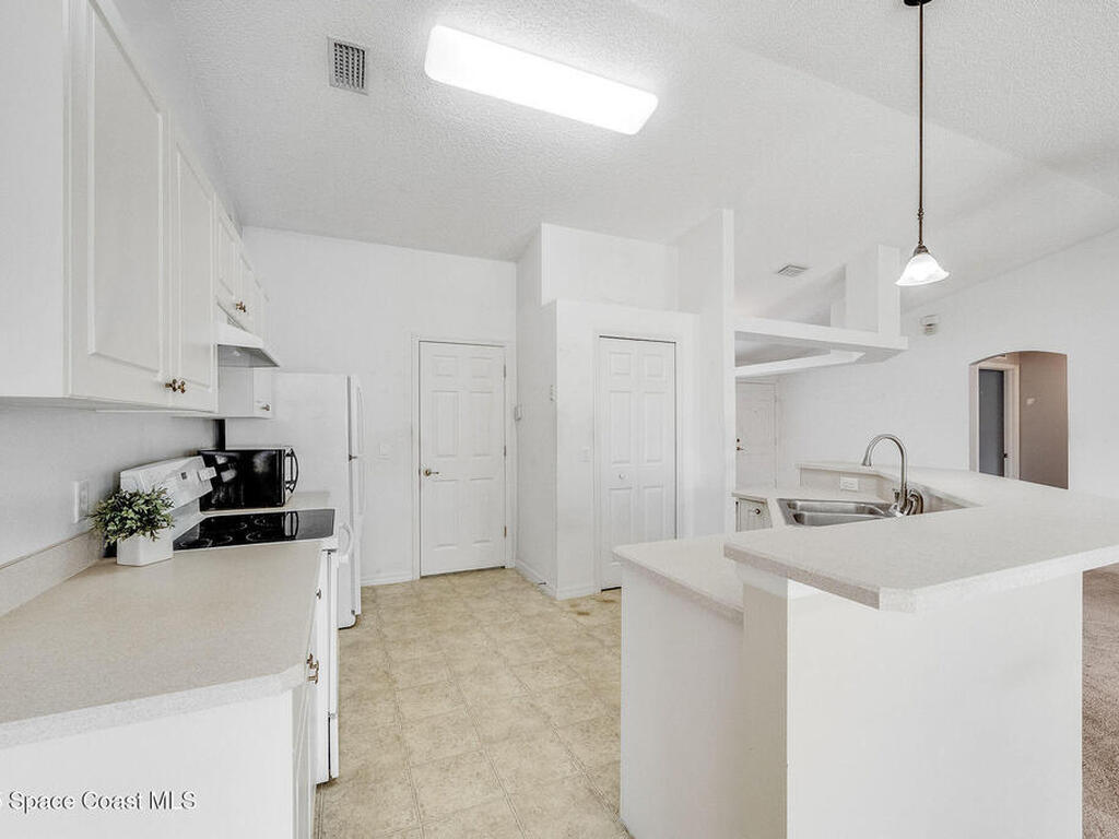 735 Crestline Lane, Palm Bay, FL 32907