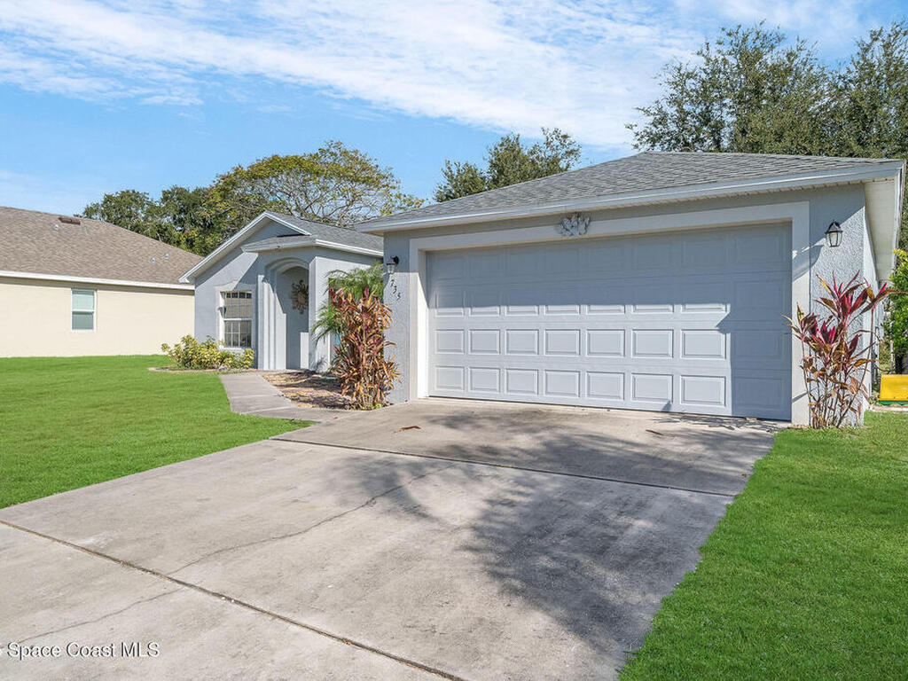 735 Crestline Lane, Palm Bay, FL 32907