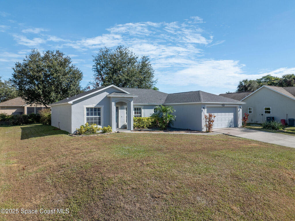 735 Crestline Lane, Palm Bay, FL 32907