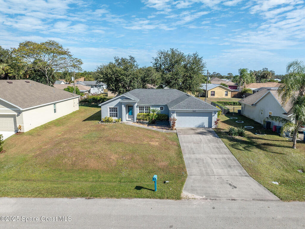 735 Crestline Lane, Palm Bay, FL 32907