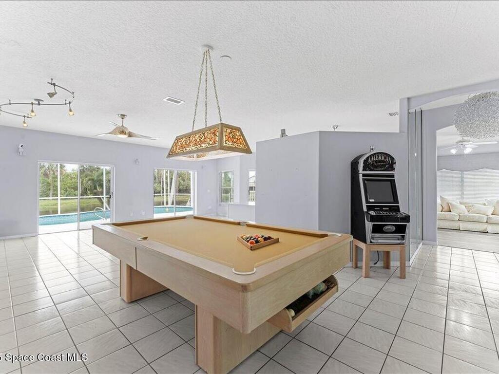 990 Harbor Pines Drive, Merritt Island, FL 32952