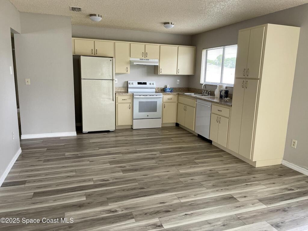 1597 Jupiter Boulevard, Palm Bay, FL 32907