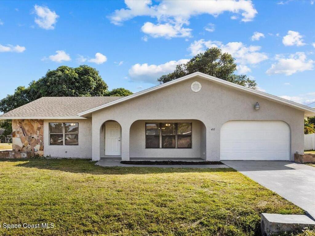 402 SW Sansom Lane, Port St. Lucie, FL 34953