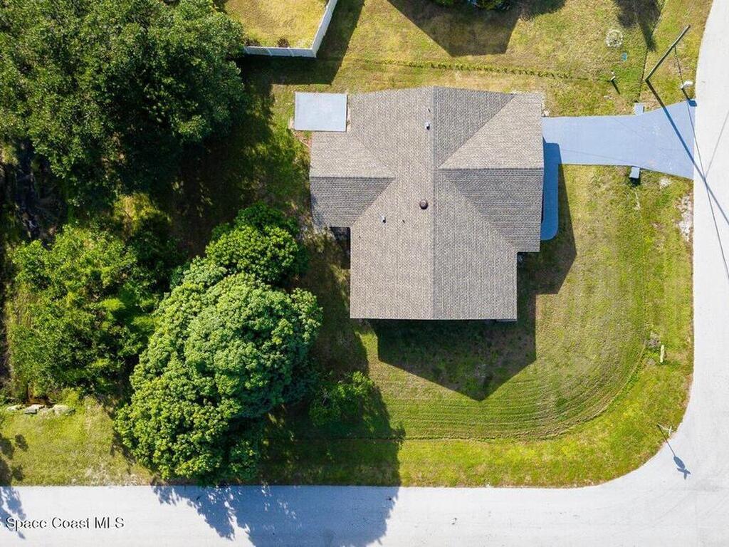 402 SW Sansom Lane, Port St. Lucie, FL 34953