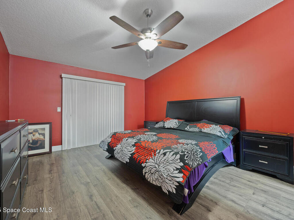 2204 Parkside Place, Indian Harbour Beach, FL 32937