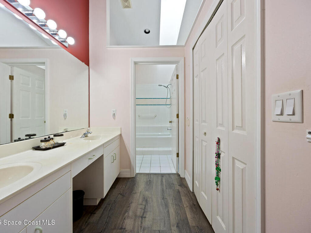 2204 Parkside Place, Indian Harbour Beach, FL 32937