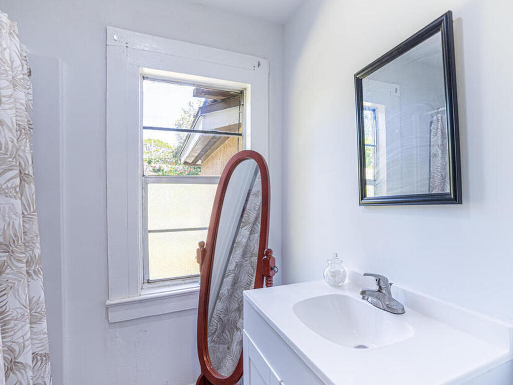 1636 Violet Avenue, Titusville, FL 32796