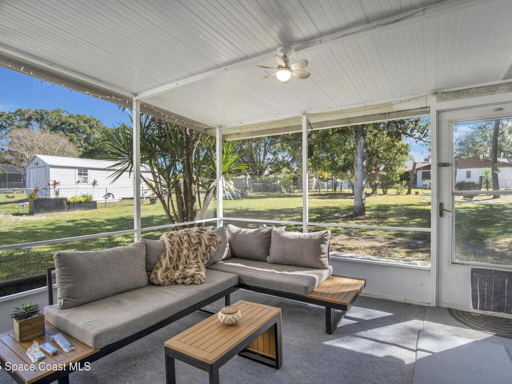 11 Aster Drive, DeBary, FL 32713