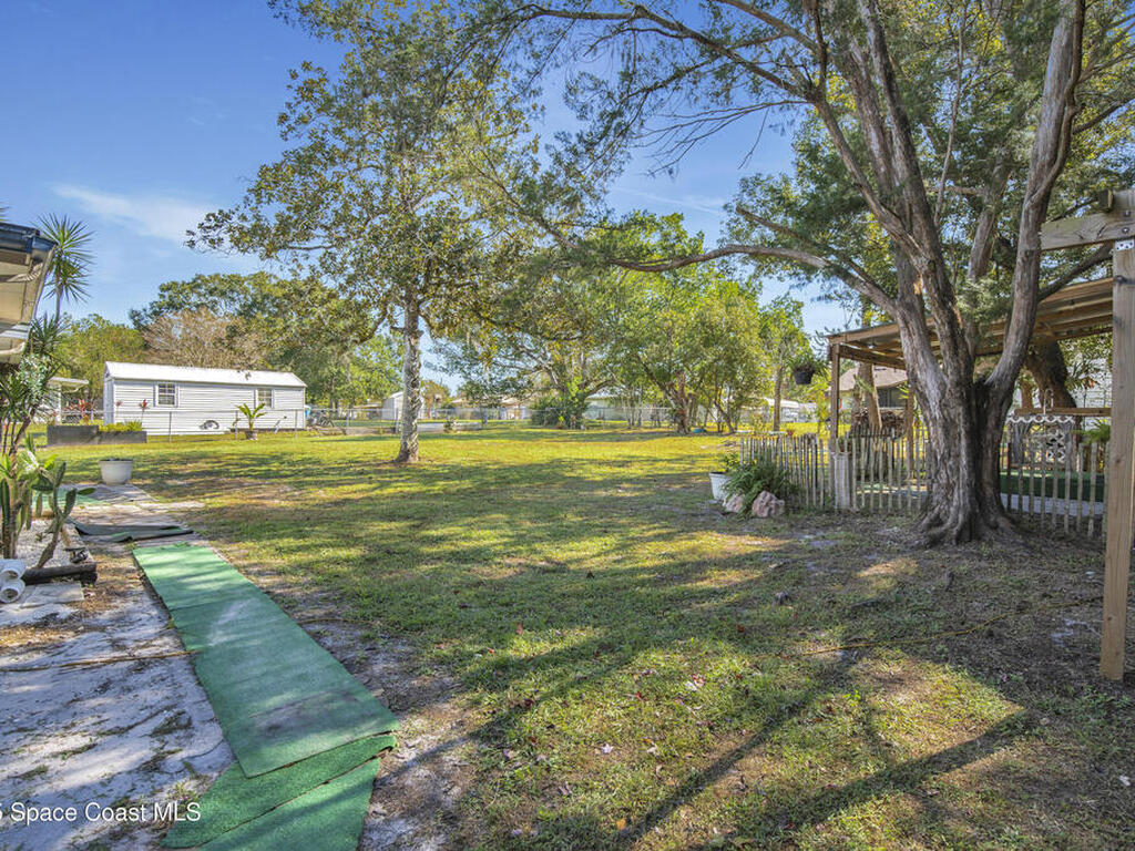 11 Aster Drive, DeBary, FL 32713