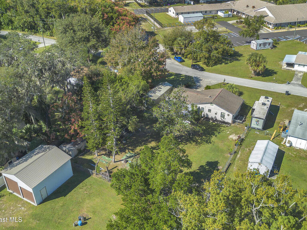 11 Aster Drive, DeBary, FL 32713