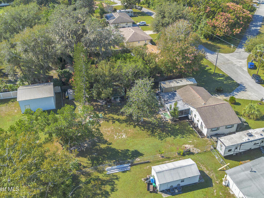 11 Aster Drive, DeBary, FL 32713