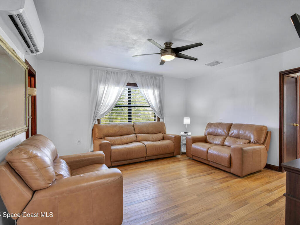 11 Aster Drive, DeBary, FL 32713