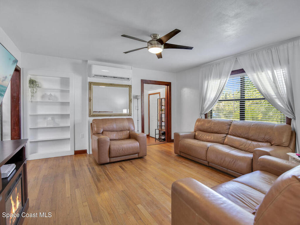 11 Aster Drive, DeBary, FL 32713